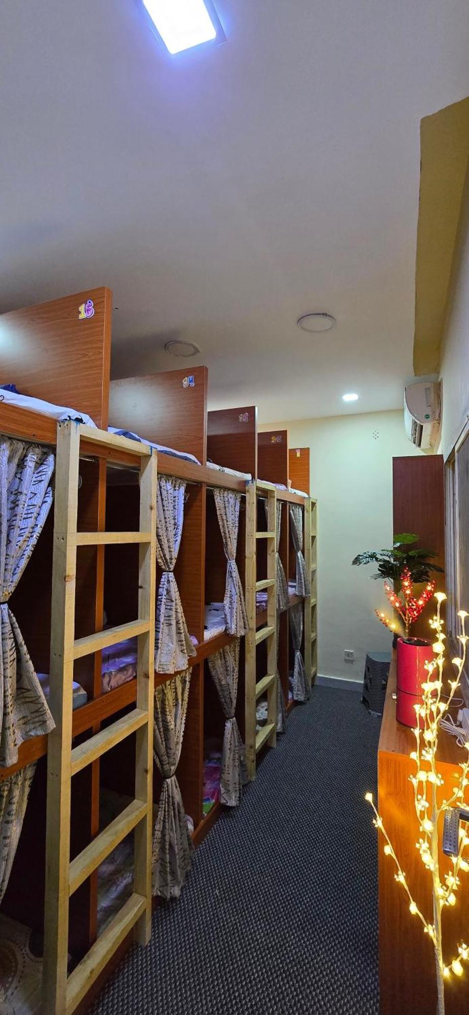 두바이 Alharaki Capsule B&B 외부 사진